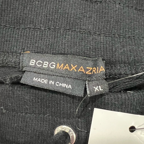 New beautiful BCBG suit with diamond studs.😍. Size XL - Picture 11 of 11